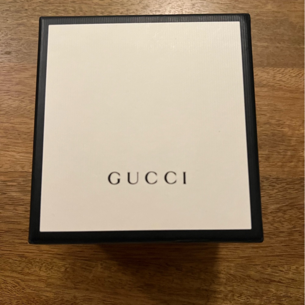 Gently Used Gucci Swiss Blue/Red Nylon Strap 41mm - Picture 3 of 8